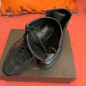 Gucci high top sneakers ( monogram print )black